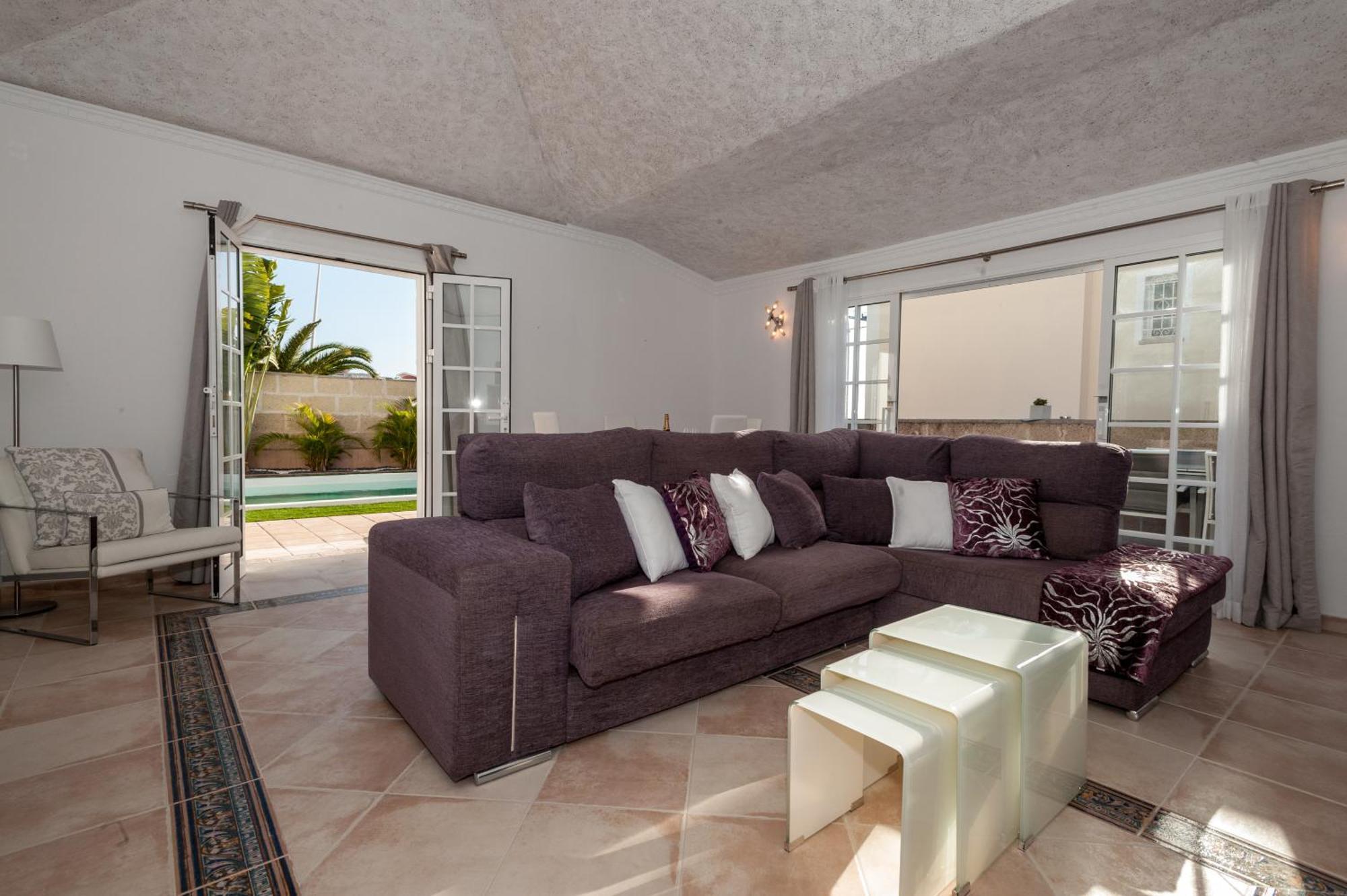 Villa Vanesa Luxury Private Villa With A Heated Pool, 4 Bedrooms And 4 Bathrooms Costa Adeje  Ngoại thất bức ảnh